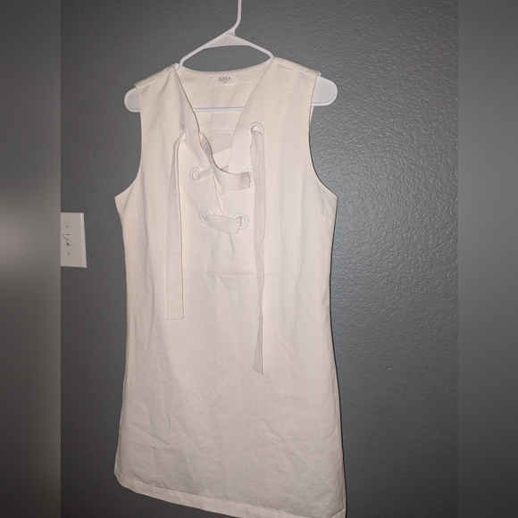Avara Dresses & Skirts - Avara Shelly white grommet dress size L